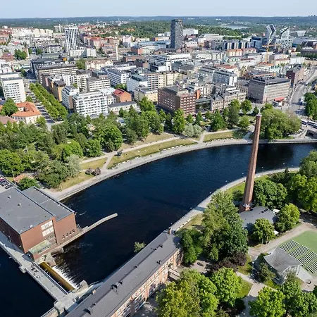 Modern 1br With Sauna & Location アパート *