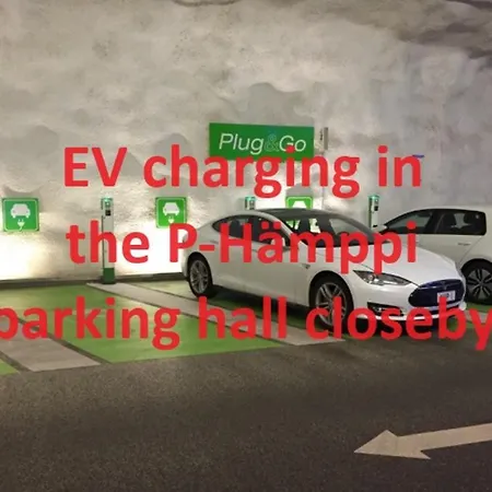 Modern 1br With Sauna & Location アパート *